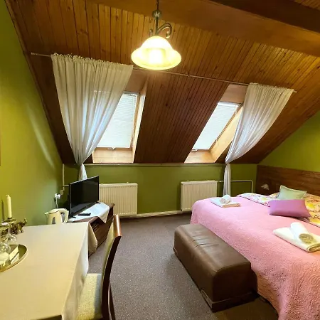 Art Dans Le Parc Hotel *