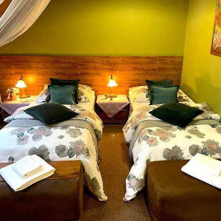 Art Dans Le Parc Hotel